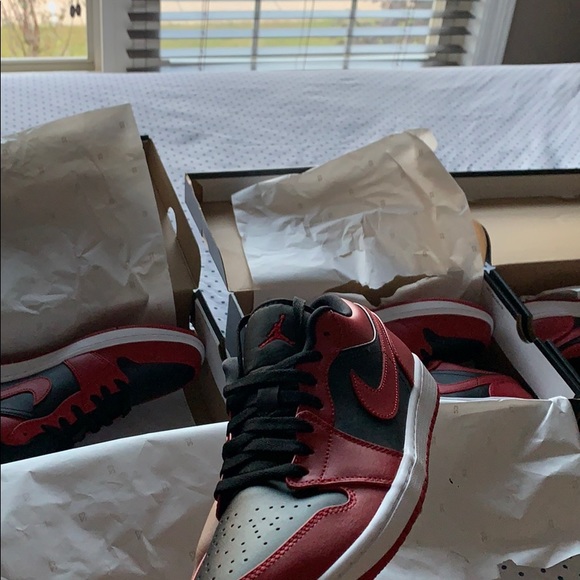 jordan 1 - Picture 2 of 5